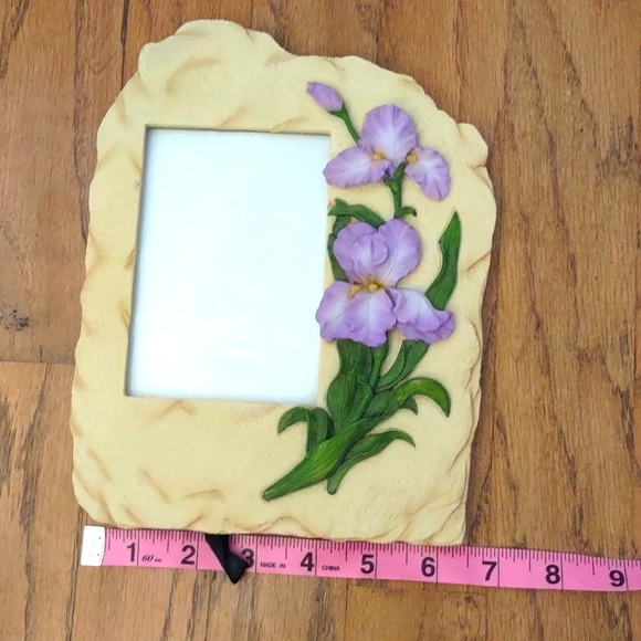 Raised Iris Ceramic Picture Frame 3.5x5 inches - Picture 5 of 5